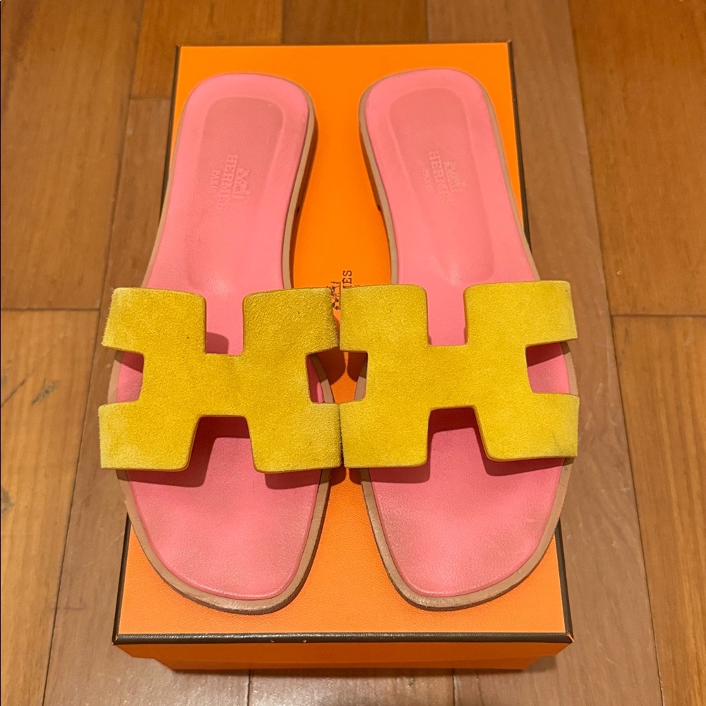 Hermès Oran Yellow and Pink Suede Sandals - Picture 2 of 6
